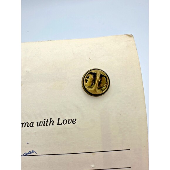Vintage 1990 Roman “Grandma” Heart Lapel Pin with Card - Picture 4 of 4
